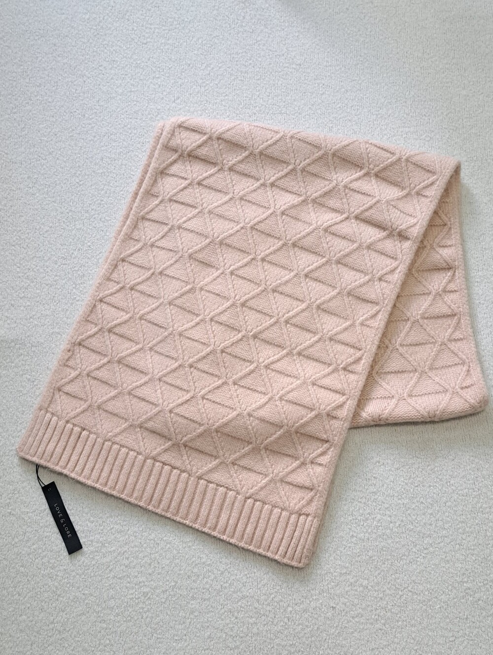 Love & Lore Scarf Soft Pink Diamond-Knit Chunky NWT Cozy Fall Winter Ribbed